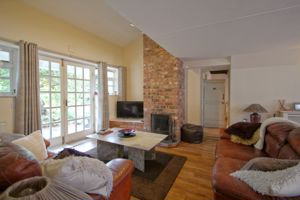 Photo 5- click for photo gallery